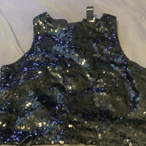 SEQUINS SKIRT SET - Picture 3 of 5